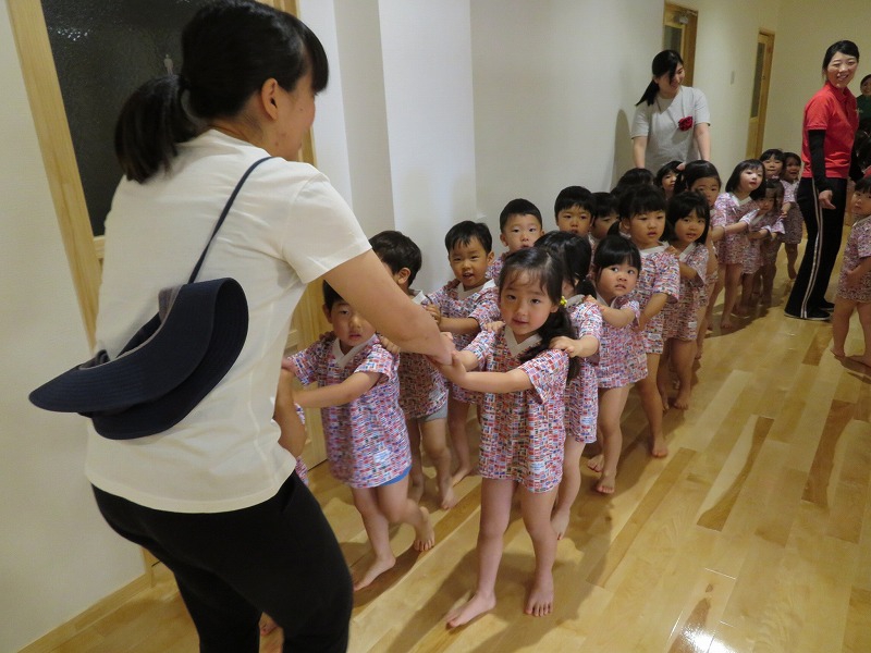 年少身体測定 園の日常 みてみて げんきな筑女っ子 筑紫女学園大学附属幼稚園